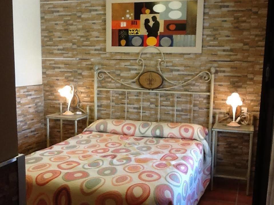 Rosal- Solo Familias Y Parejas Landhaus Conil De La Frontera